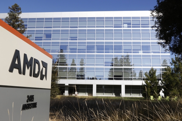 잇따른 신제품 실패와 구조조정 후유증, 부채로 휘청이던 AMD는 리사 수의 CEO 부임 이후 극적인 반등에 성공한다. ⓒAMD