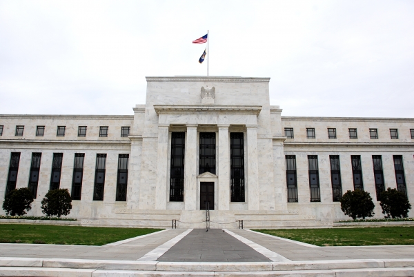 한국은행과 미국 연방준비제도(Fed)가 올해 들어 본격적으로 기준금리 인상에 나서면서 은행권 대출금리는 1년 만에 껑충 뛰었다. ⓒAdam Fagen/Flickr